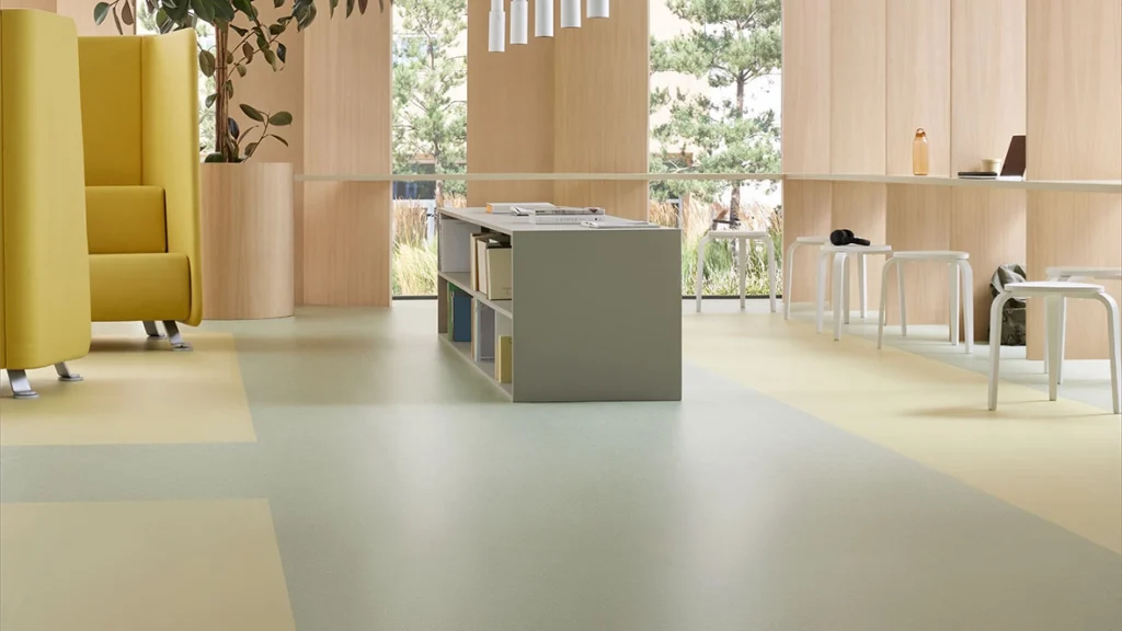 PVC vloer in een moderne woonkamer in Arnhem
